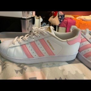 Superstar baby pink Addias